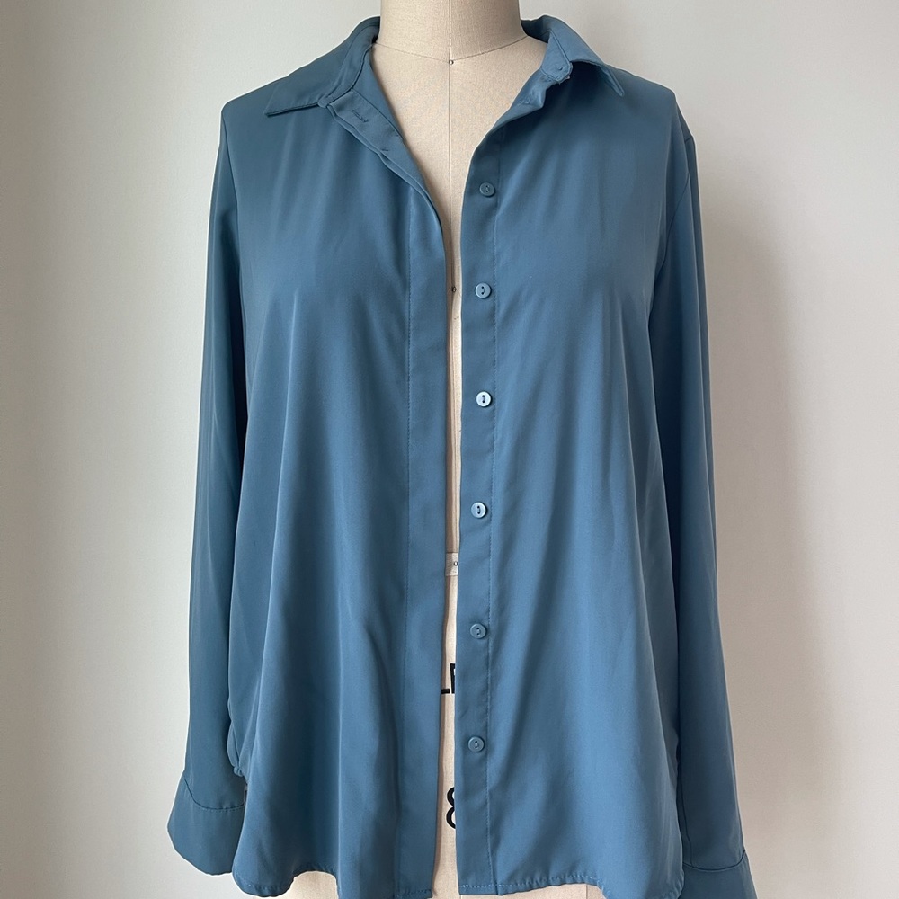 Soft Blue/gray button down blouse